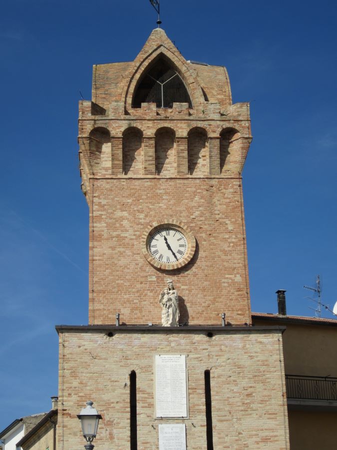 Foto Torre Dellorologio A Tortoreto Alta Tortoreto Foto Torre Dellorologio A Tortoreto Alta Tortoreto