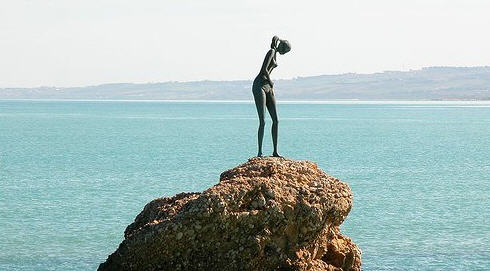 monumento del bagnante - marina di Vasto