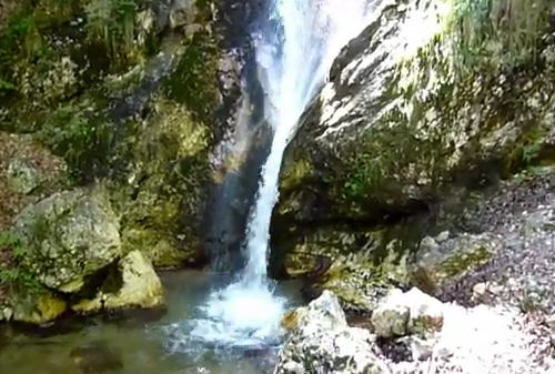 cascata-delle-tre-cannelle