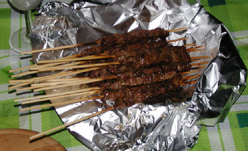 arrosticini a tavola