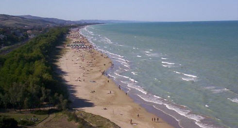 Spiaggia e mare costa abruzzese