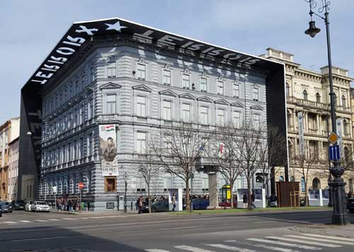 Foto casa del terrore in via Andrassy
